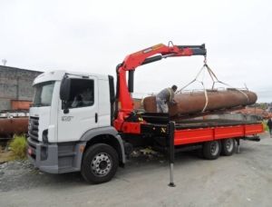 locação de caminhão guindaste 2