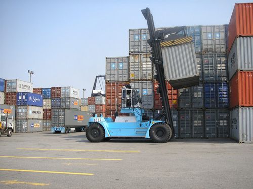 locação de toploader e empilhadeira 2